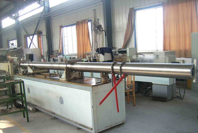 Deep Hole Honing Machine
